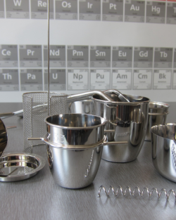 matériel de laboratoire en platine